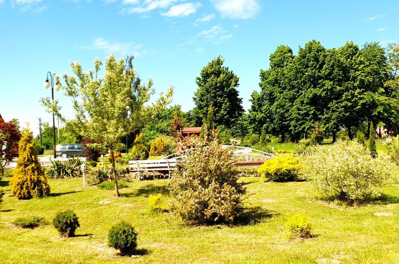 Willa Park Ostrowiec Świętokrzyski Eksteriør bilde