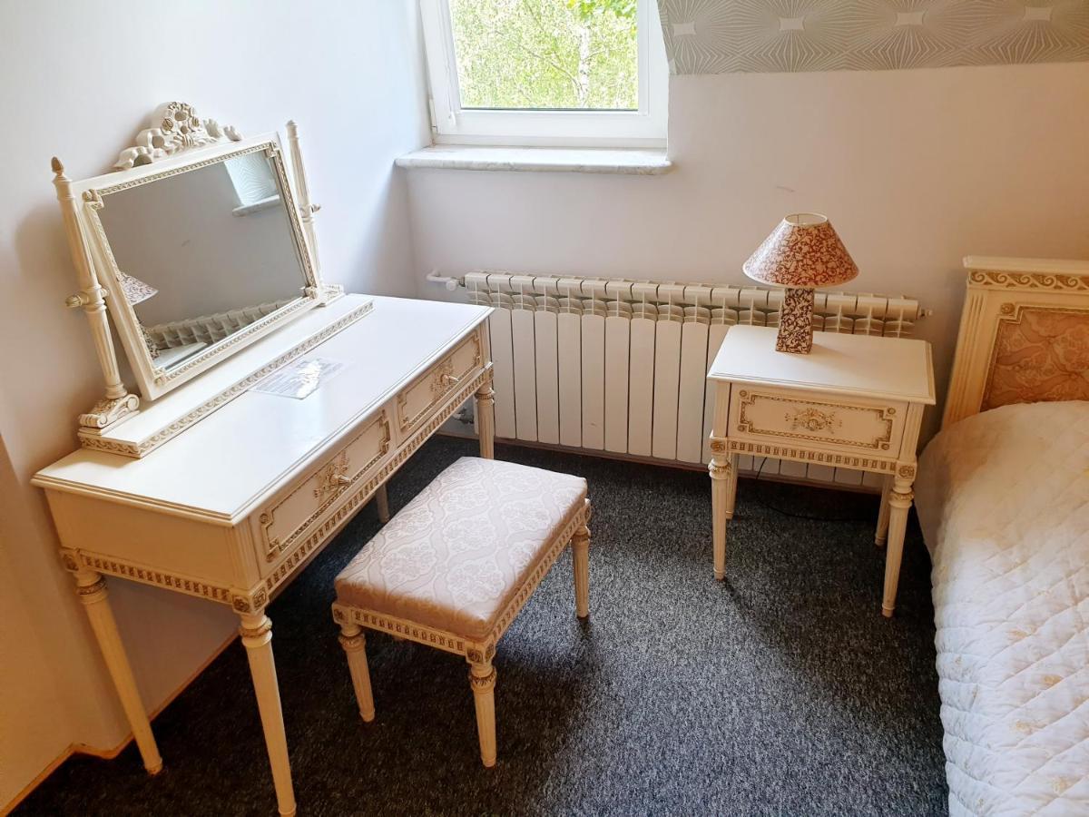 Willa Park Ostrowiec Świętokrzyski Eksteriør bilde