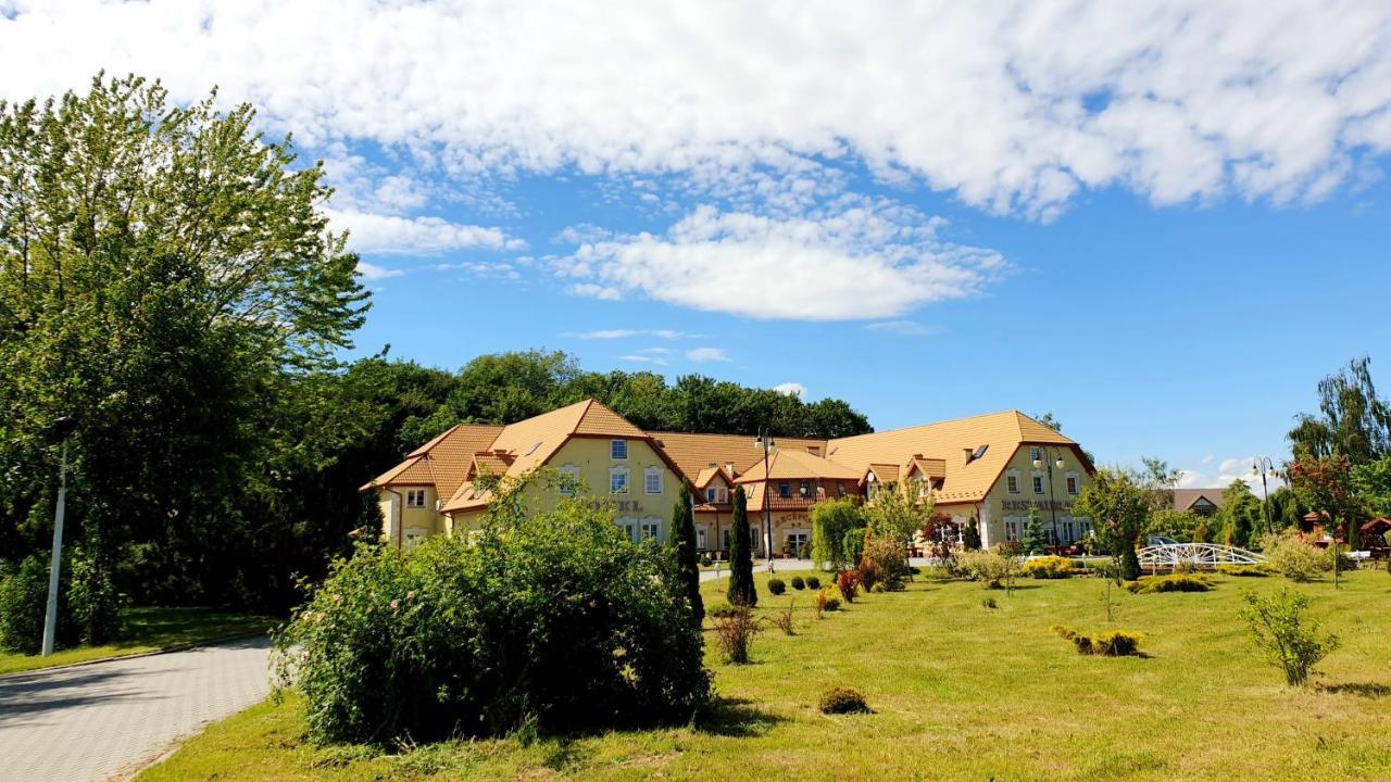 Willa Park Ostrowiec Świętokrzyski Eksteriør bilde